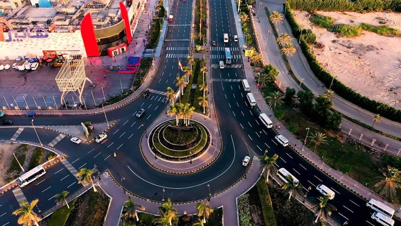 تطوير وتوسعة مدخل مدينة الشيخ زايد 1 لاستيعاب الكثافات المرورية